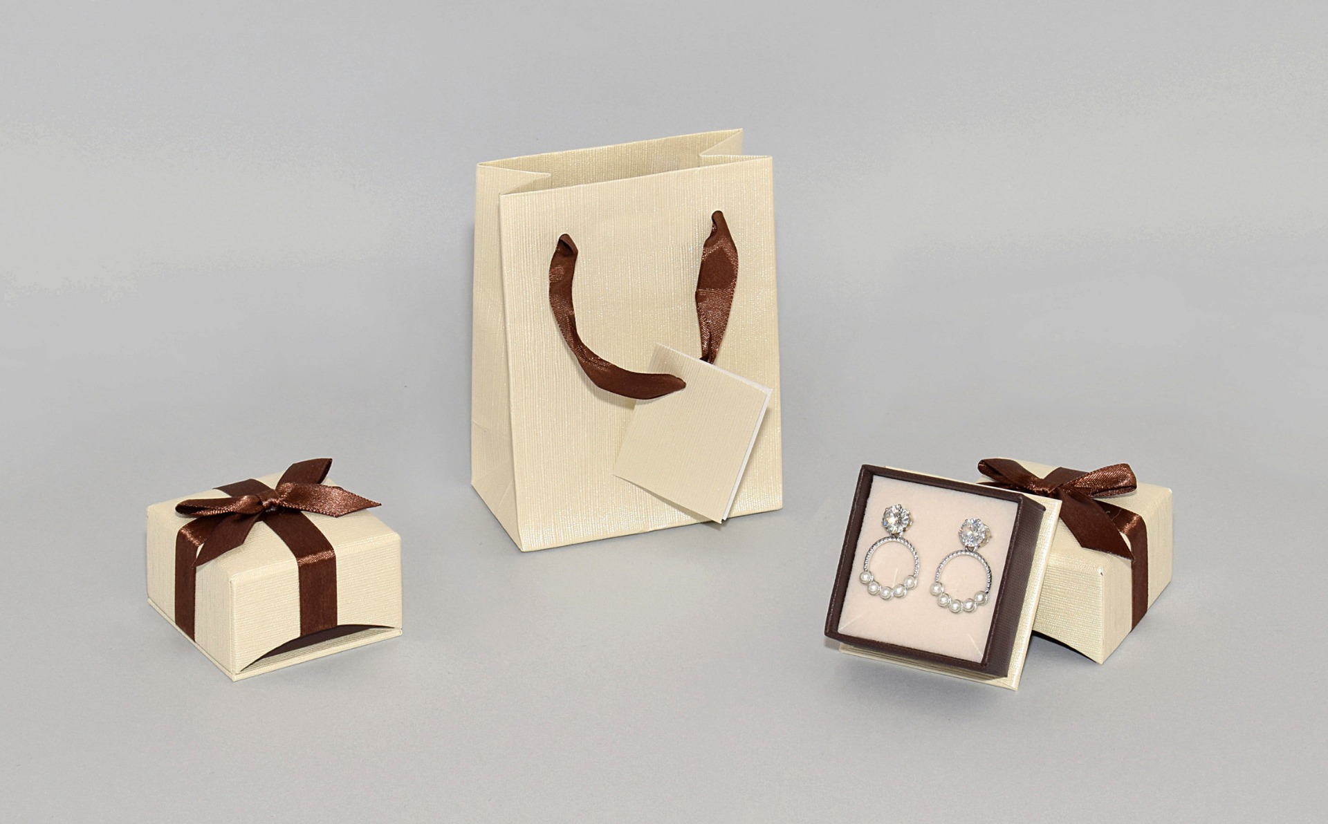 PRA ASTUCCIO ANELLO 5*5 CON BUSTA MIS.