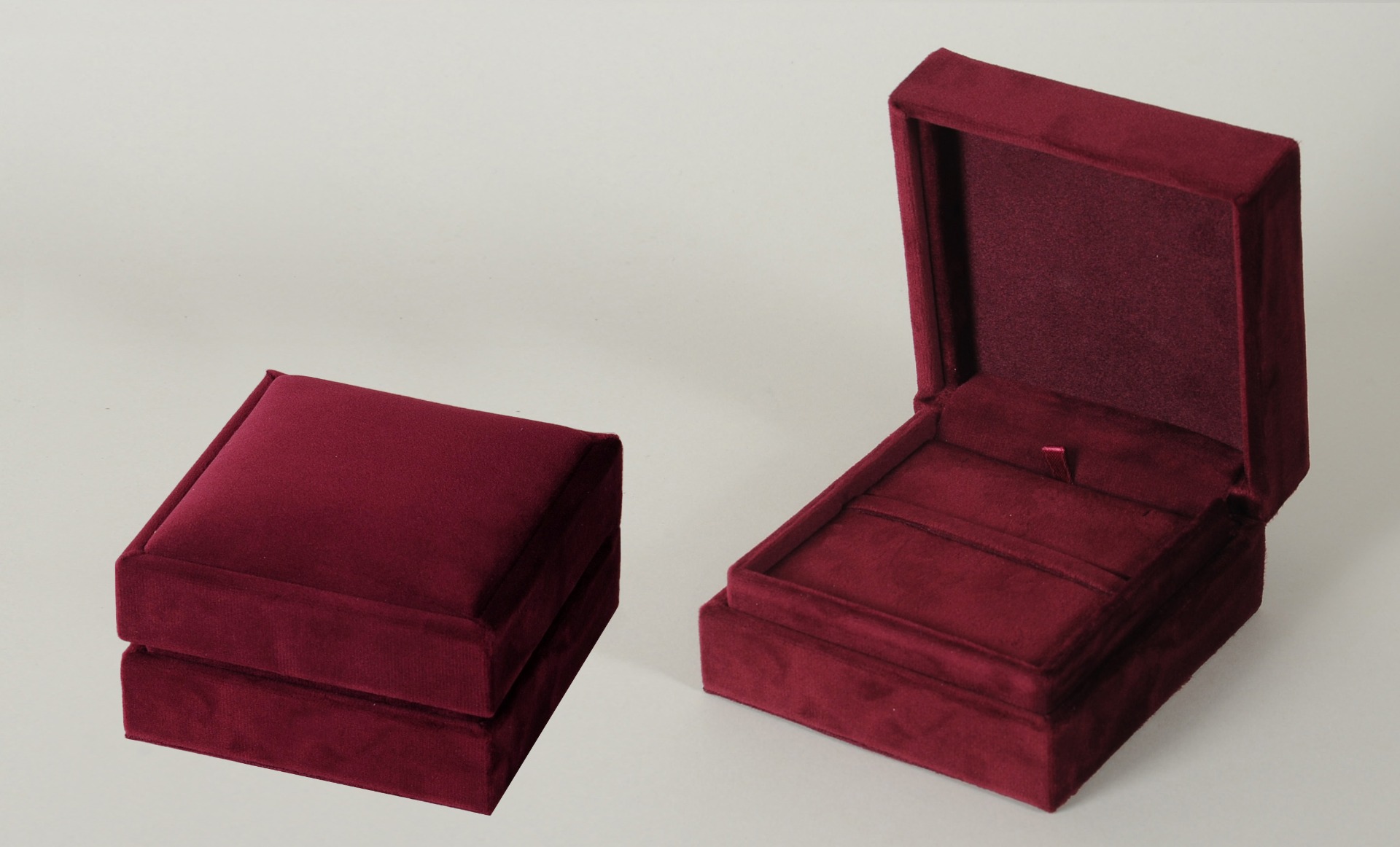 BOLOGNA ASTUCCIO 9X9-0