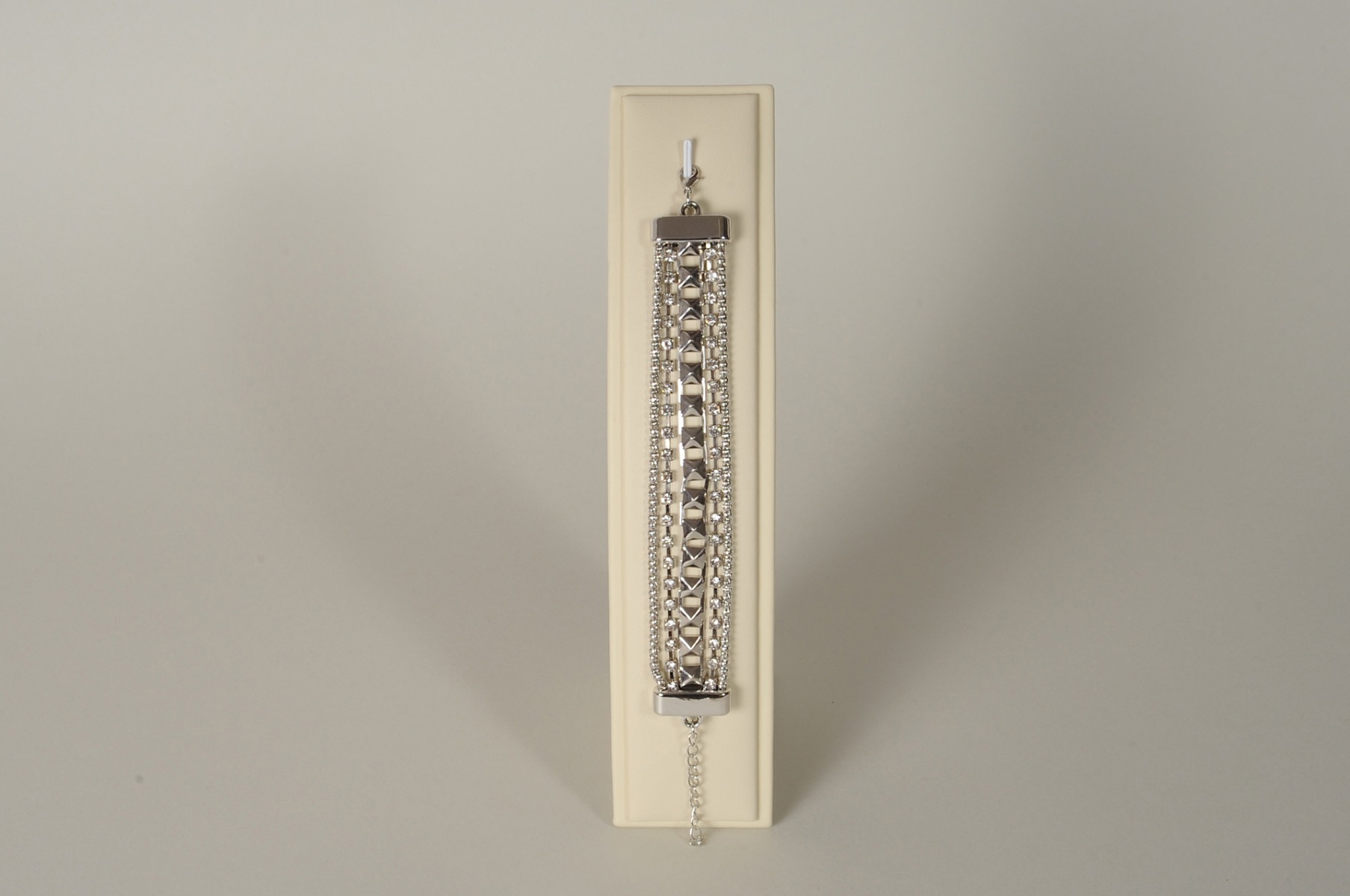 ESPOSITORE PER BRACCIALE-0