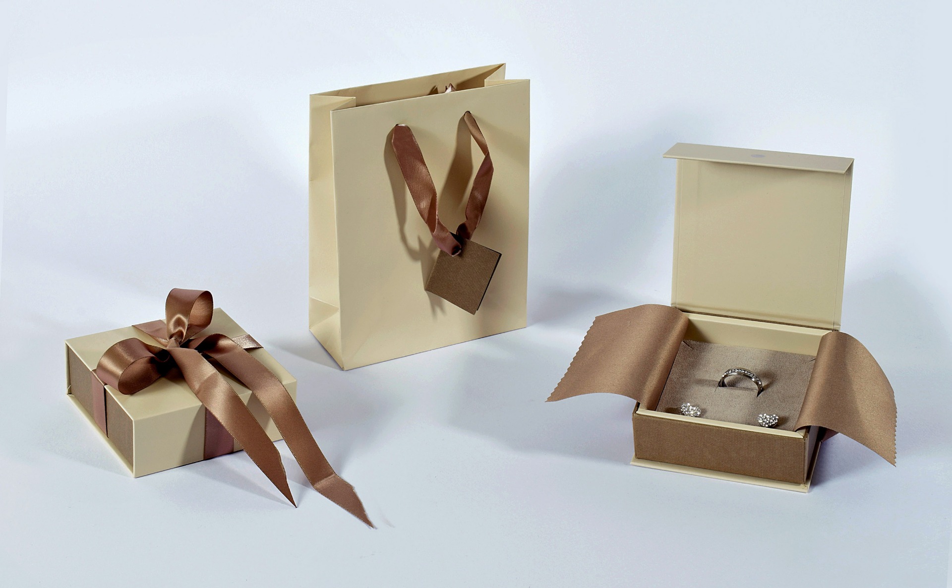 TITTA ASTUCCIO 10X10 + BUSTA-0