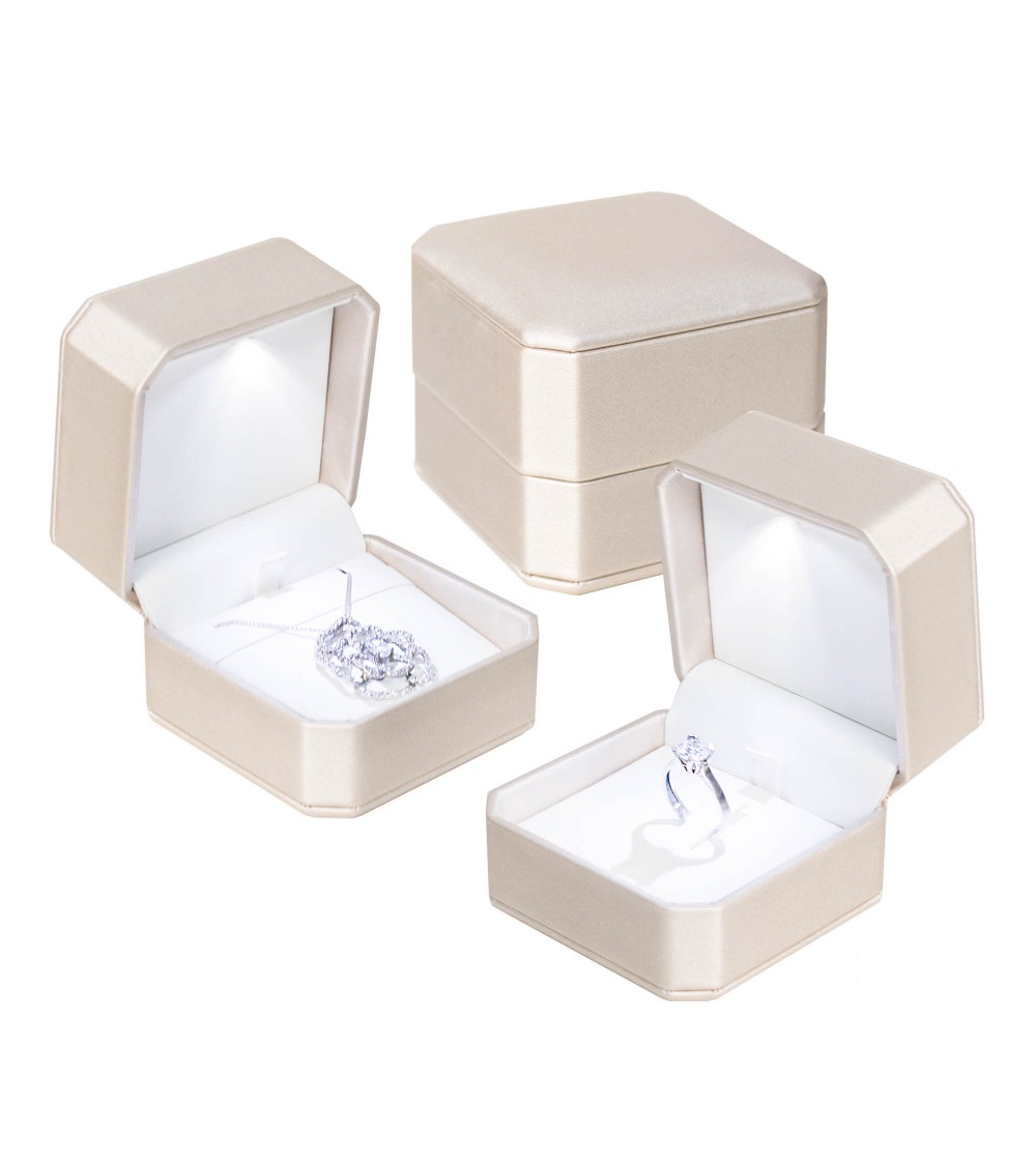 LOS ANGELES ASTUCCIO LUCE ANELLO/ORECCHINO-1932 LOS ANGELES ASTUCCIO LUCE ANELLO/ORECCHINO-1932